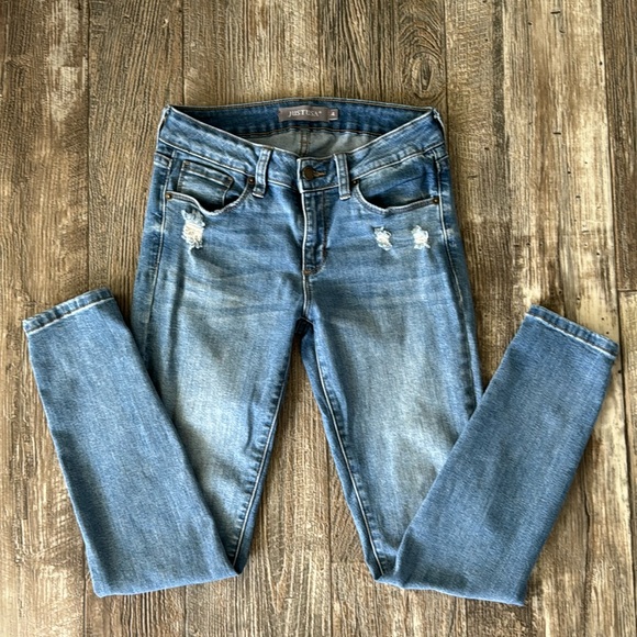 JUST USA WOMEN SKINNY JEANS, SIZE 4 - Picture 1 of 14